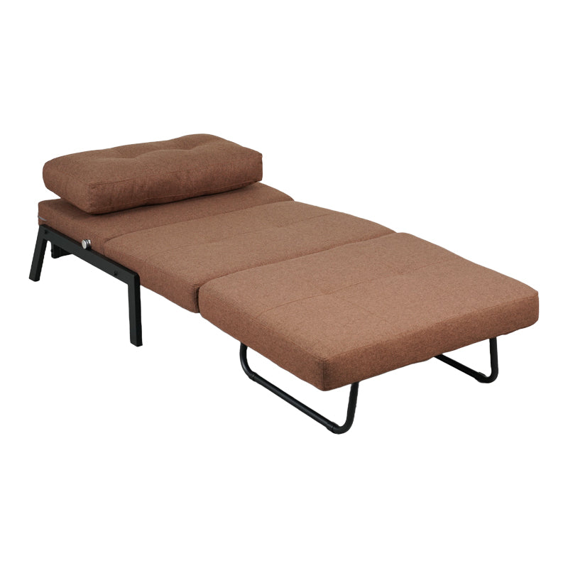 Модерна кафеава фотелја на расклопување Apexim со црни метални ногарки во дневен престој