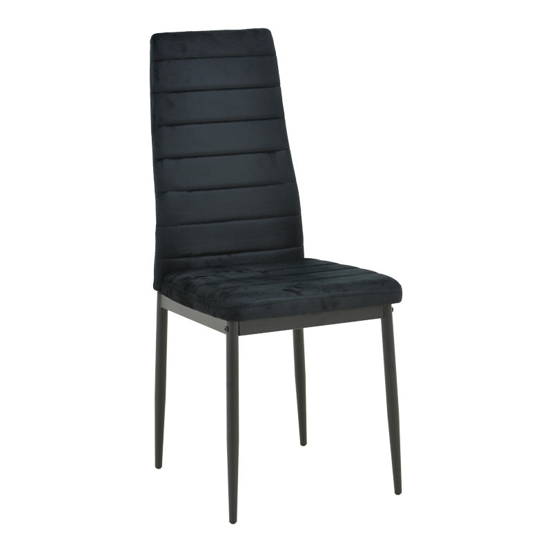 Модерен трпезариски лоунџ стол Chair West обложен со софистицирано меко црно кадифе, поддржан со цврсти засилени метални ногарки во мат црна боја