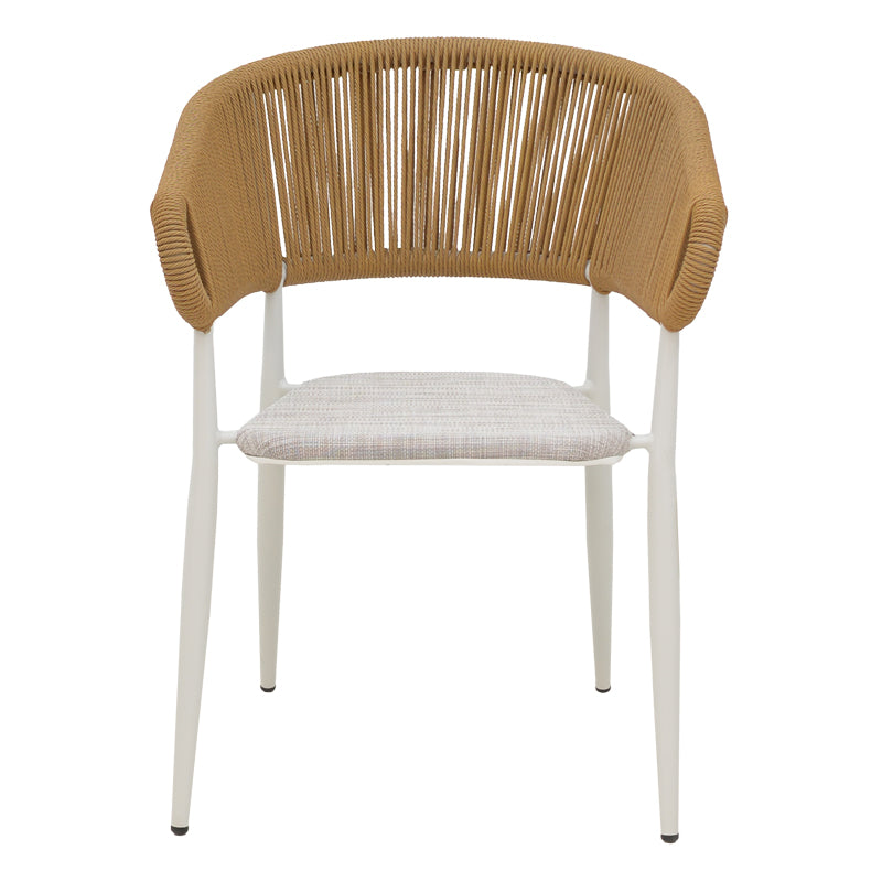 Модерна, естетска и уникатна лоунџ фотелја Aluminum armchair Jarrahic со цврста бела алуминиумска рамка и густо ткаено Textilene платно во топла нијанса на природен ратан