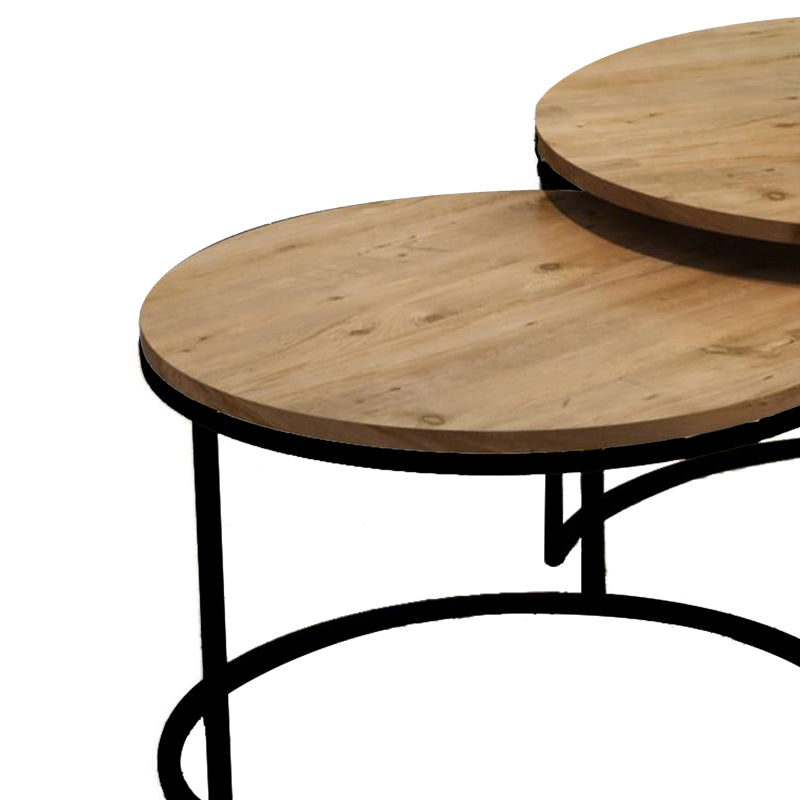 Модерен, естетски и уникатен сет од две клуб масички Coffee tables Laras со горна плоча во природен топол дрвен декор и геометриски црни метални ногарки
