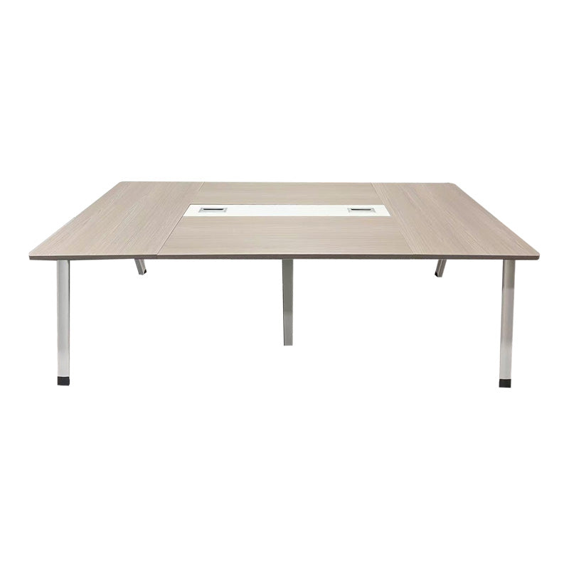 Голема правоаголна конференциска маса Conference table Xenne во сиво-бела боја со дебела зајакната површина и архитектонски стабилна деловна база