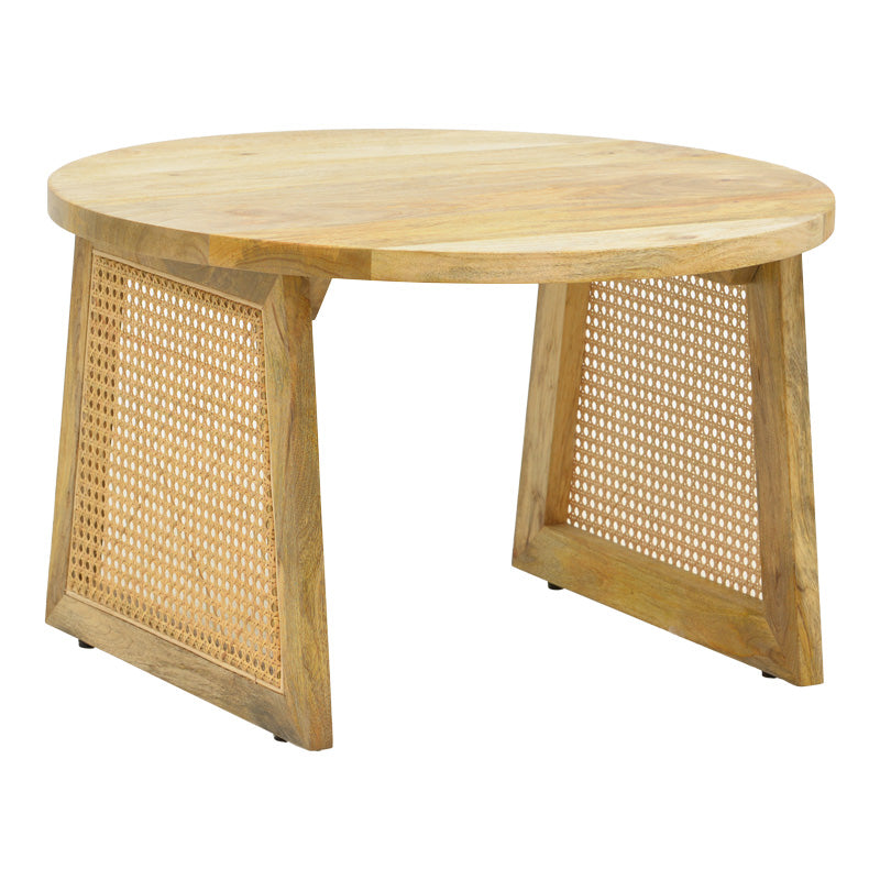 Модерна тркалезна клуб маса Coffee table Xenas со горна површина од масивно манго дрво и раскошна цилиндрична база од рачно ткаен природен ратан во натур нијанса