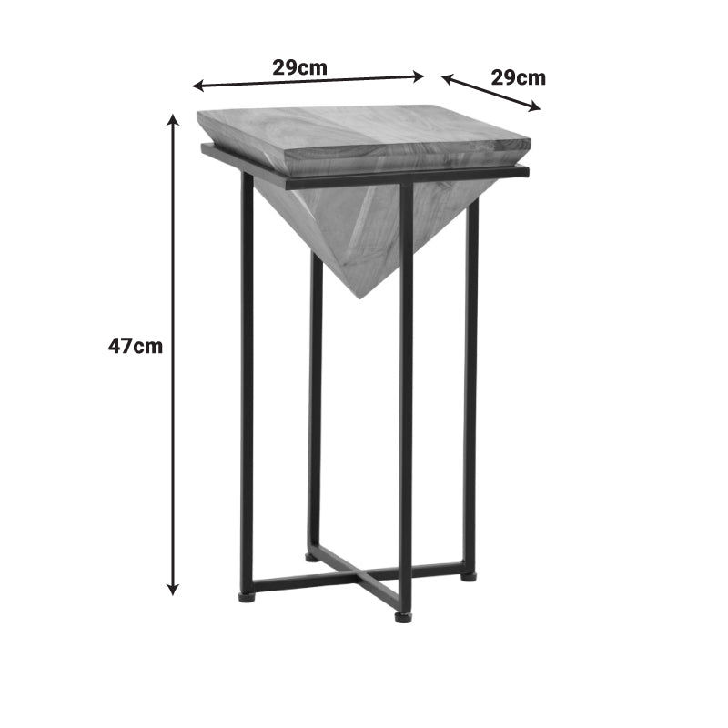 Модерна индустриска помошна масичка Side Table Wilic со квадратна плоча од масивно цврсто дрво акација во природна натур боја и цврсти метални ногарки во мат црн тон