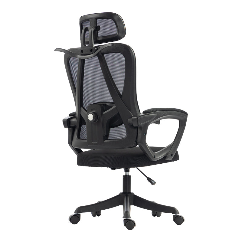 Модерна црна директорска канцелариска столица Executive Office Chair Umberia со висок ергономски наслон од дишлива мрежа, потпирачи за раце и засилена база на тркалца