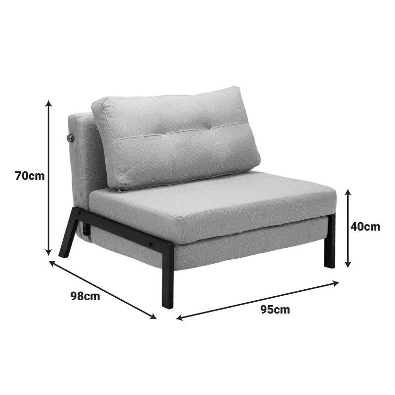 Модерна, естетска и уникатна лоунџ фотелја на расклопување Armchair-Bed Sapic обложена со премиум беж ткаенина, зајакната паметна шасија и стабилни црни метални ногарки