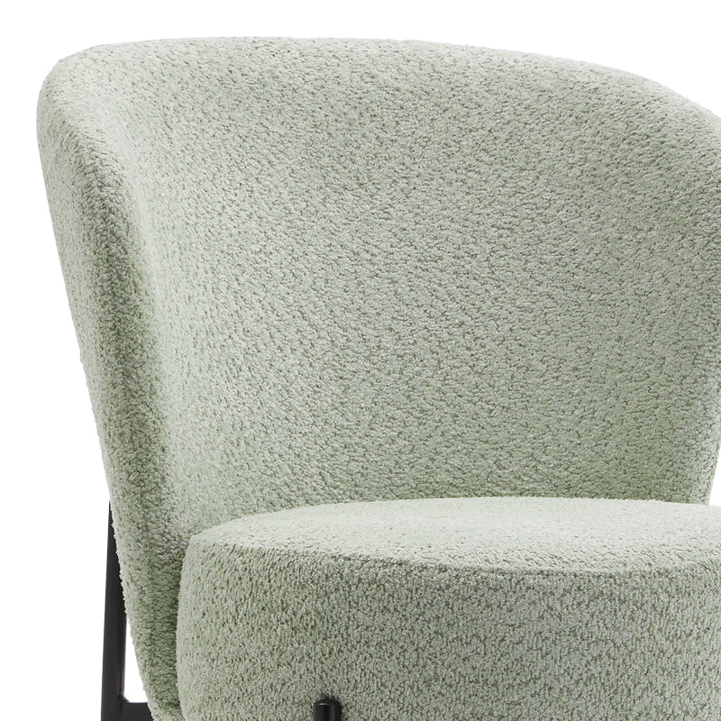 Модерна трпезариска лоунџ столица Chair Xenolo тапацирана во квалитетна минт ткаенина со елегантни и цврсти црни метални ногарки