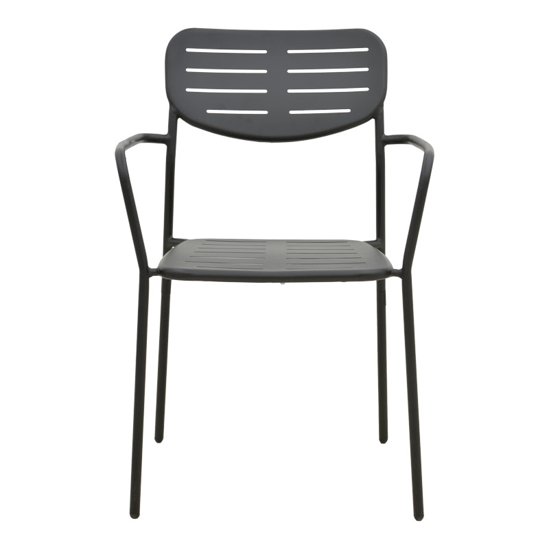 Елегантна црна метална фотелја Stackable Armchair Umberim со ергономски наслони за раце, чисти индустриски линии и функција за паметно редење една во друга