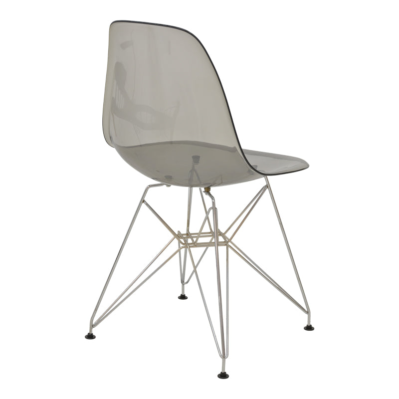 Модерна минималистичка трпезариска столица Chair Xenova изработена од цврст проѕирен сив полипропилен со сјајни хромирани инокс ногарки