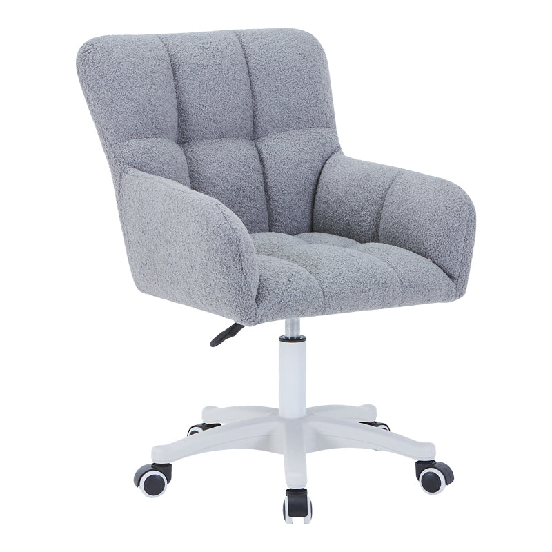 Модерна ергономска канцелариска и козметичка столица Office chair Xenoar тапацирана во луксузно меко сиво теди крзно со хромирана база на тркала